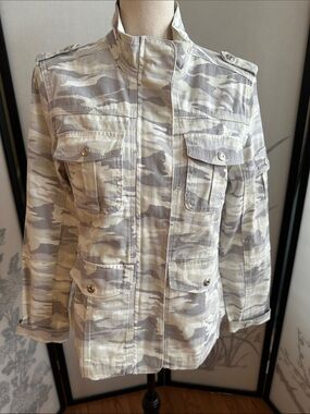 Kensie Cream & Gray Camo Utility Jacket